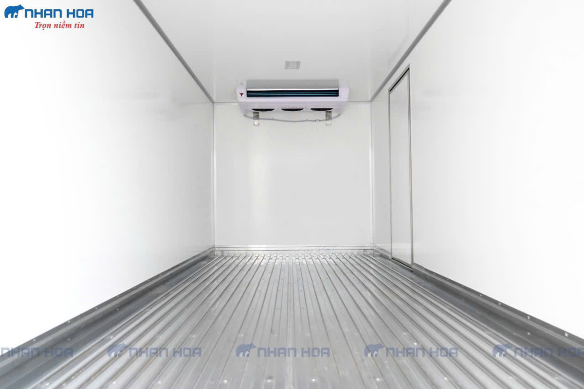 Hyundai W750L Đông Lạnh tải 3.5 tấn thùng dài 5m
