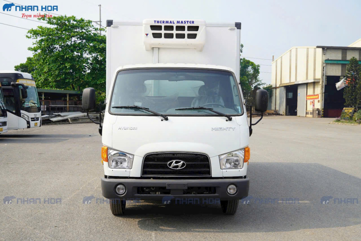 Hyundai W750L Đông Lạnh tải 3.5 tấn thùng dài 5m