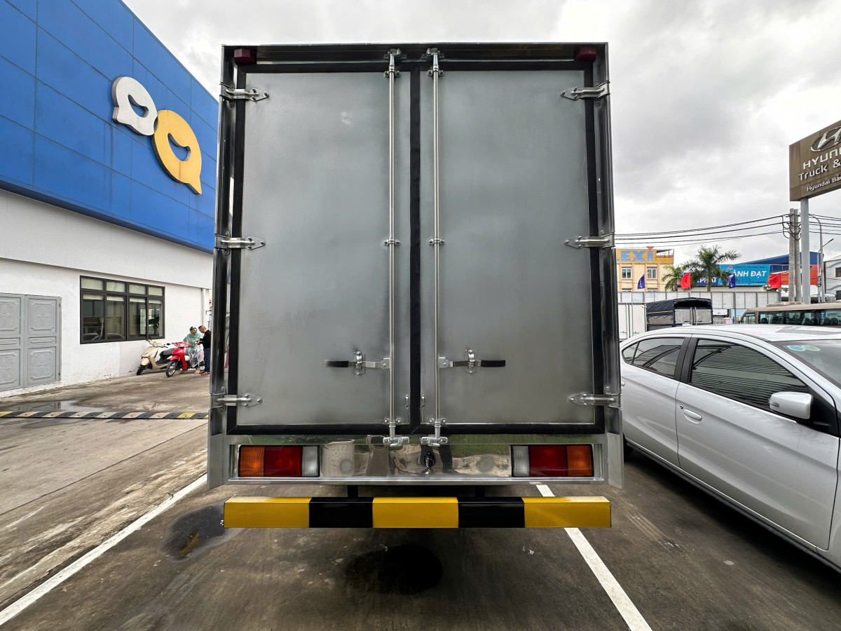 Hyundai N500LA Thùng Kín 1.9T – Vận Tải Chuyên Nghiệp – LOGISTIC