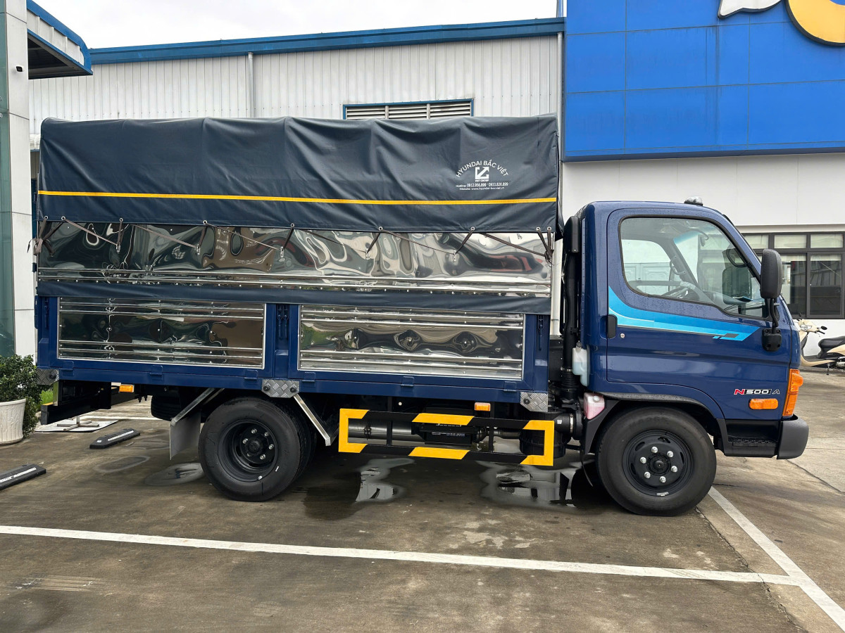 Hyundai N500A Thùng Bạt 1.9T – Vận Tải Chuyên Nghiệp – LOGISTIC