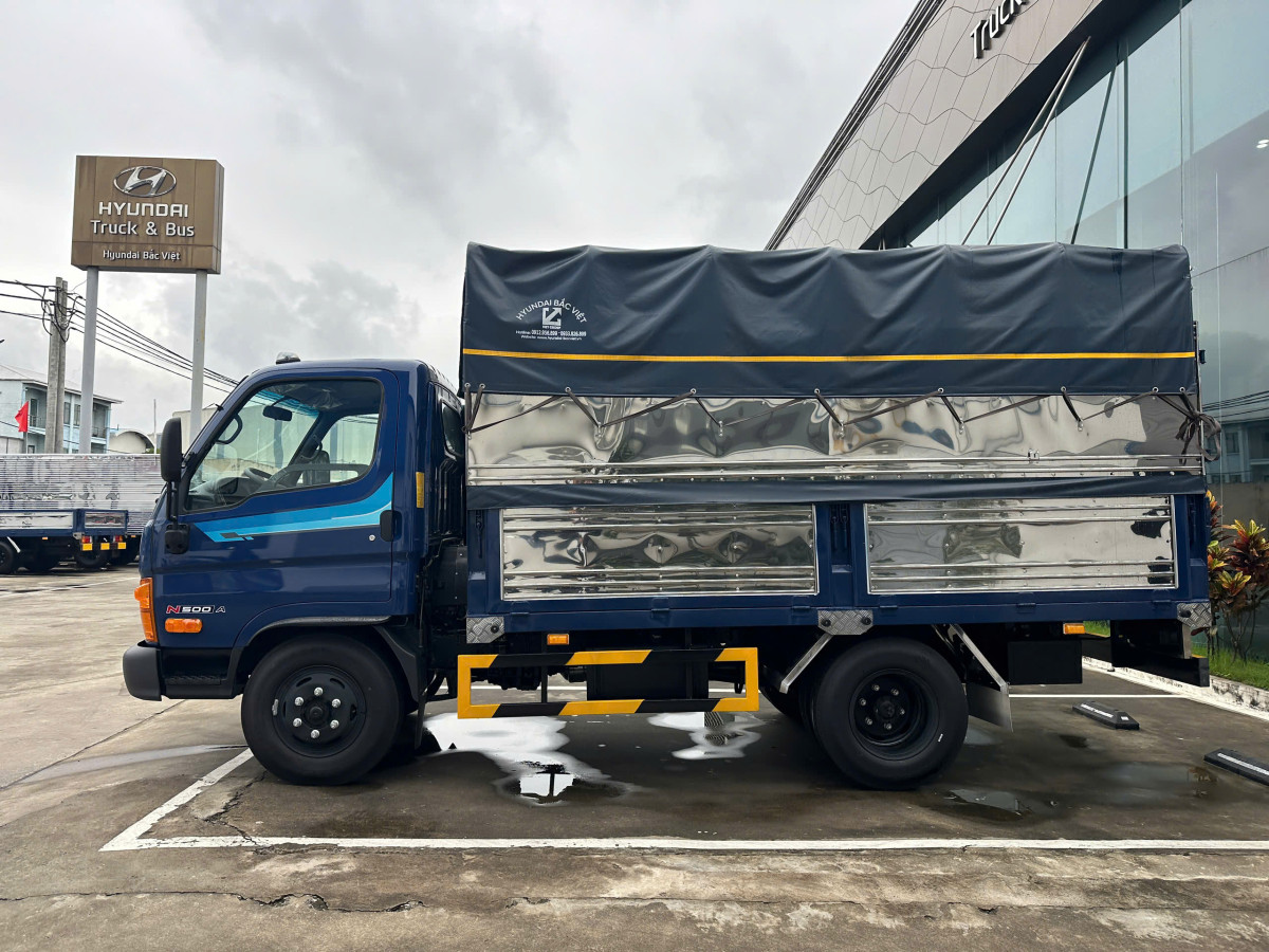 Hyundai N500A Thùng Bạt 1.9T – Vận Tải Chuyên Nghiệp – LOGISTIC