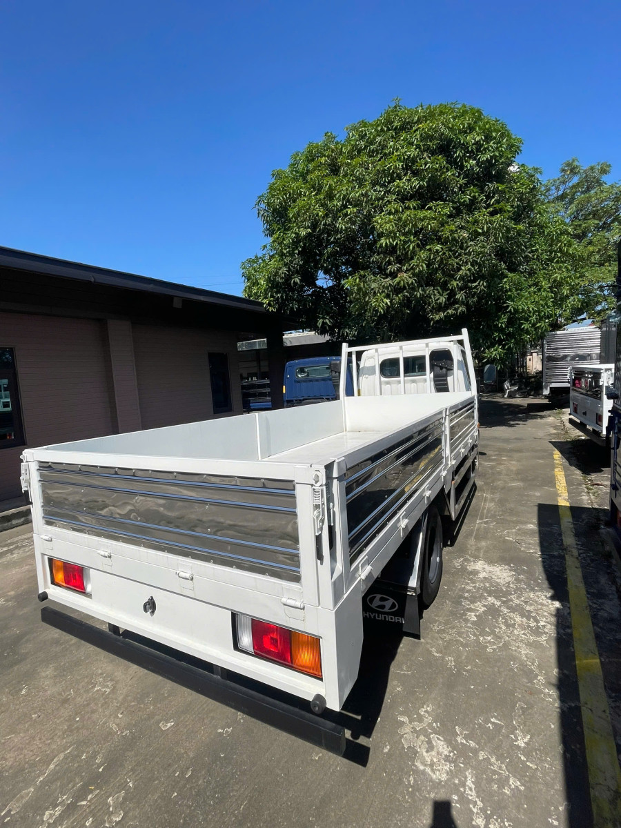 Hyundai N550LA Thùng Lửng 2.7T – Vận Tải Chuyên Nghiệp – LOGISTIC
