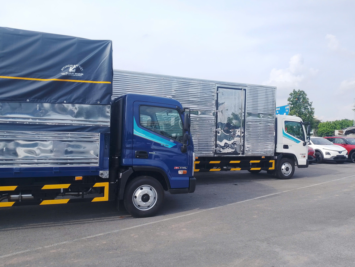 Hyundai EX11XL Thùng Bạt Tải 7 Tấn Thùng 6.2M – Báo Giá Mighty