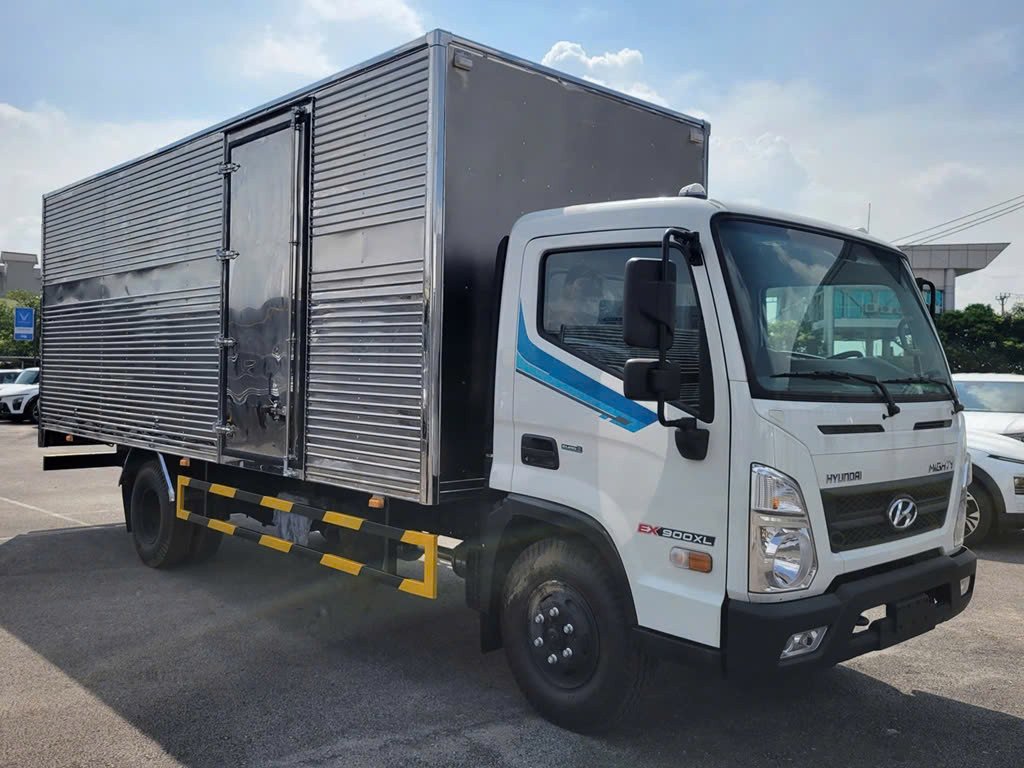 Hyundai EX900XL Tải 5 Tấn Thùng Dài 6.2M – Báo Giá Xe Tải Mighty