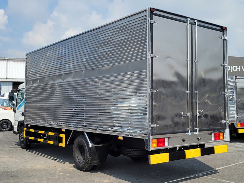 Hyundai EX900XL Tải 5 Tấn Thùng Dài 6.2M – Báo Giá Xe Tải Mighty